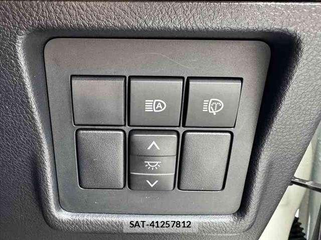 Toyota LAND CRUISER PRADO 2023-06 8849512-28