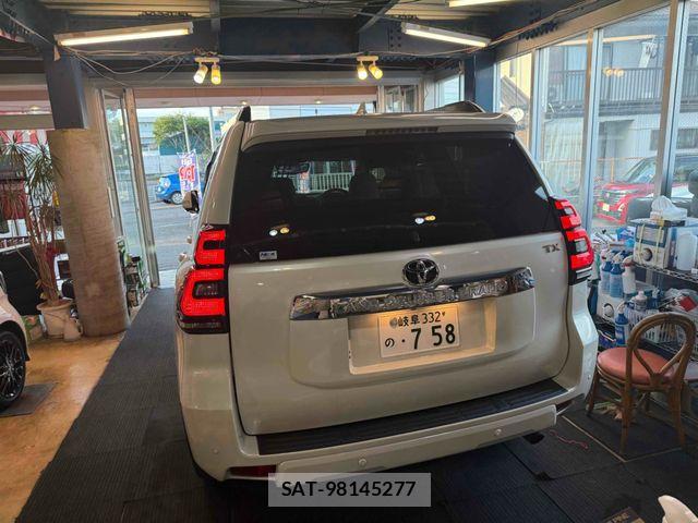 Toyota LAND CRUISER PRADO 2021-09 8849508-5