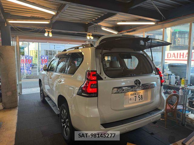 Toyota LAND CRUISER PRADO 2021-09 8849508-6