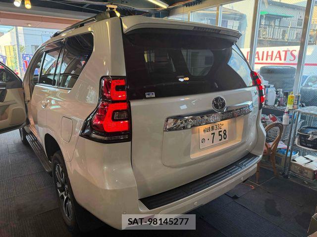 Toyota LAND CRUISER PRADO 2021-09 8849508-7