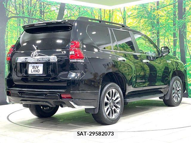2022 Toyota Land Cruiser Prado — Photo 5