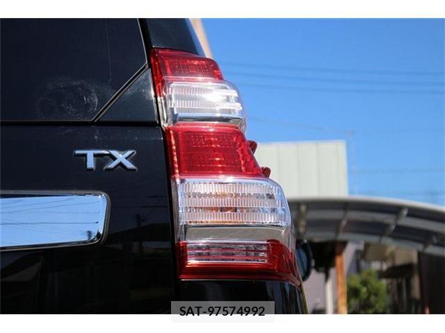 Toyota LAND CRUISER PRADO 2016-06 8849519-12