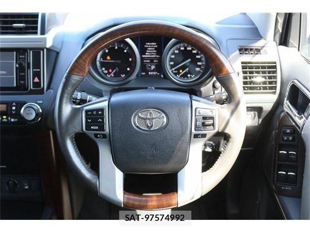 Toyota LAND CRUISER PRADO 2016-06 8849519-17
