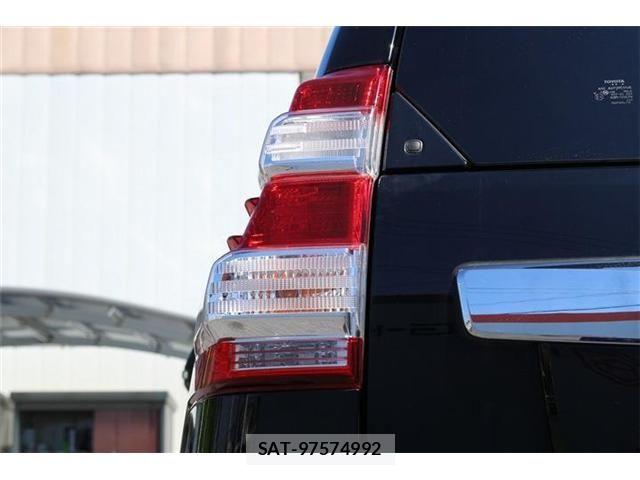 Toyota LAND CRUISER PRADO 2016-06 8849519-27