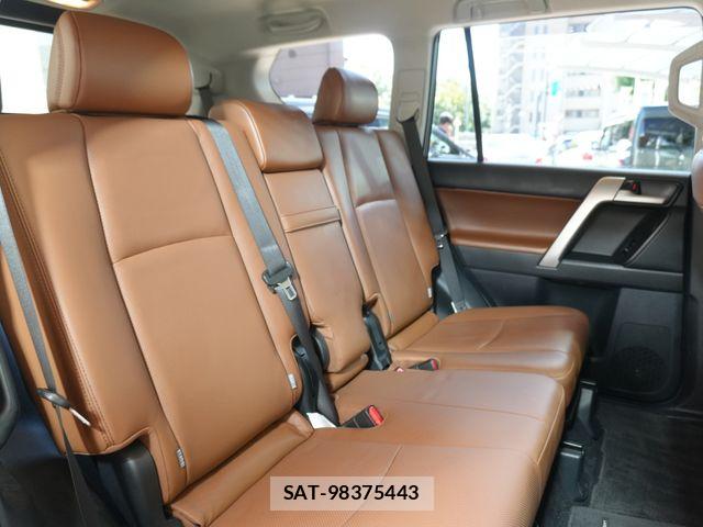 Toyota LAND CRUISER PRADO 2022-08 8849509-17