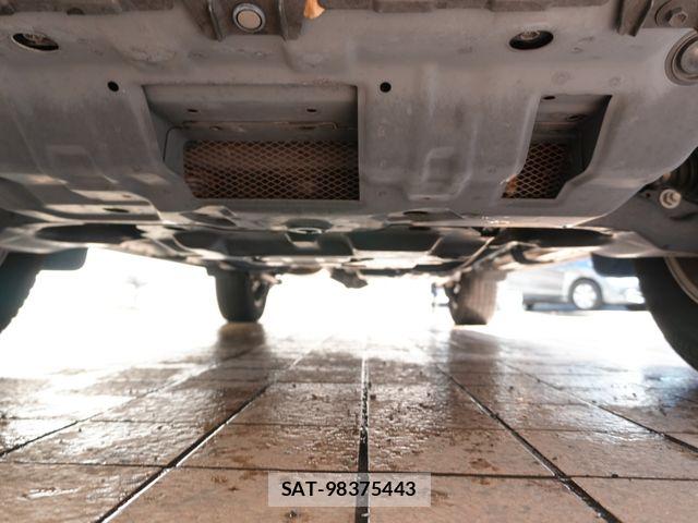 Toyota LAND CRUISER PRADO 2022-08 8849509-27