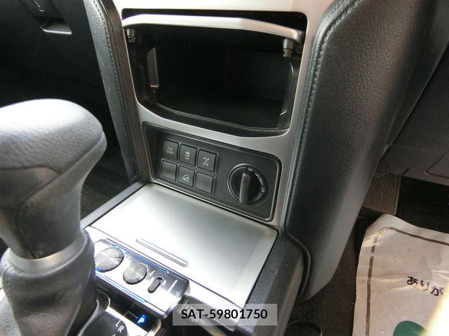 Toyota LAND CRUISER PRADO 2020-05 8849504-13