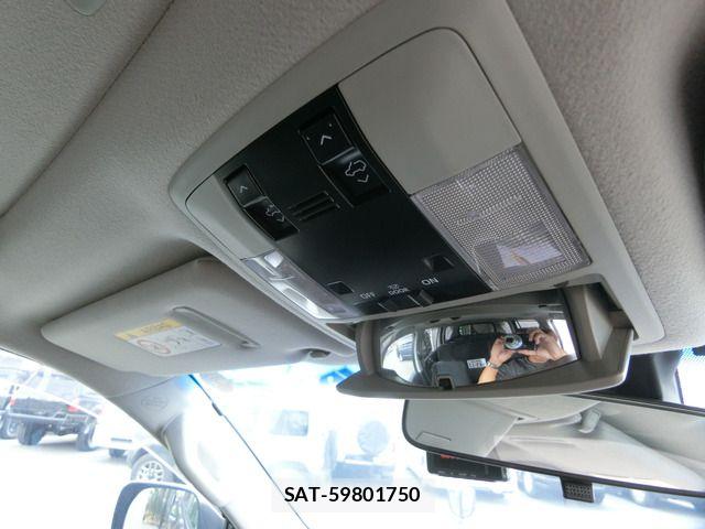 Toyota LAND CRUISER PRADO 2020-05 8849504-15