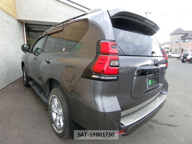 Toyota LAND CRUISER PRADO 2020-05 8849504-6