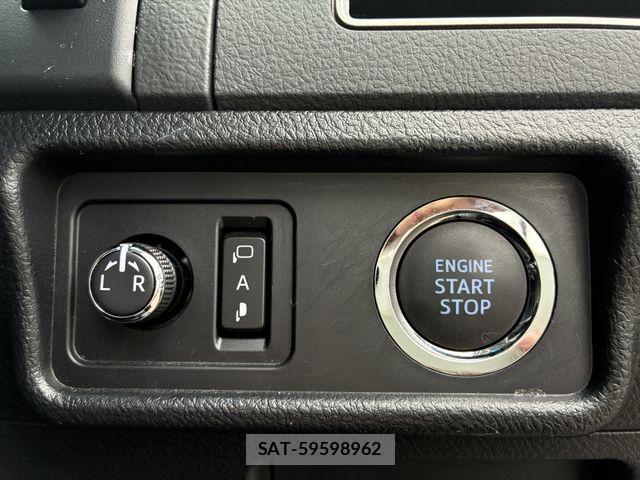Toyota LAND CRUISER PRADO 2023-03 8871284-21