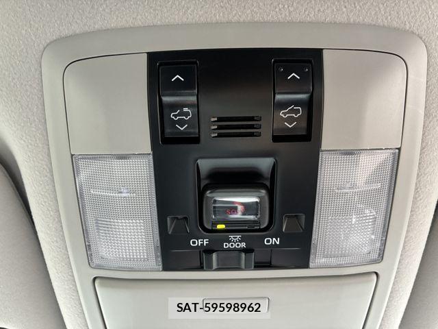 Toyota LAND CRUISER PRADO 2023-03 8871284-23