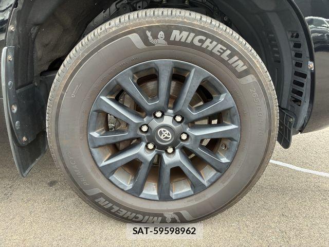 Toyota LAND CRUISER PRADO 2023-03 8871284-27
