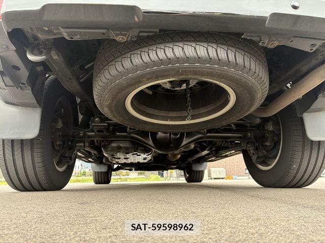 Toyota LAND CRUISER PRADO 2023-03 8871284-28