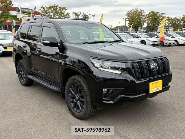 Toyota LAND CRUISER PRADO 2023-03 8871284-4