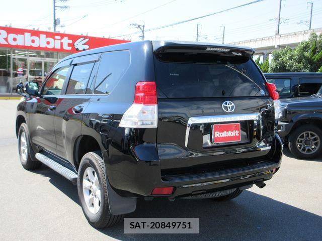 Toyota LAND CRUISER PRADO 2013-04 8871294-1