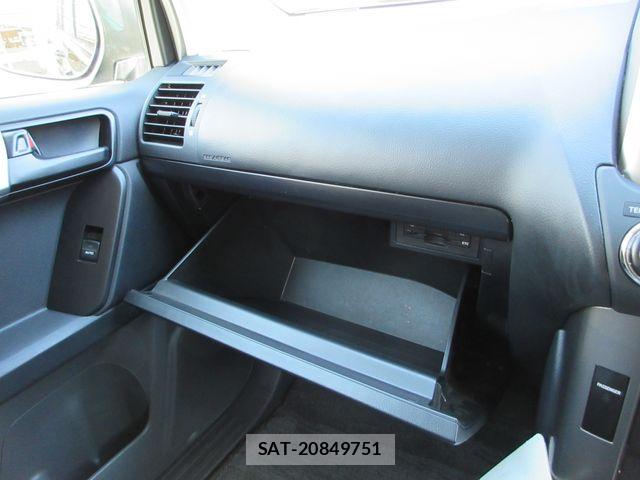 Toyota LAND CRUISER PRADO 2013-04 8871294-24
