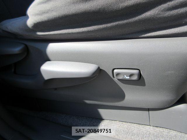 Toyota LAND CRUISER PRADO 2013-04 8871294-26