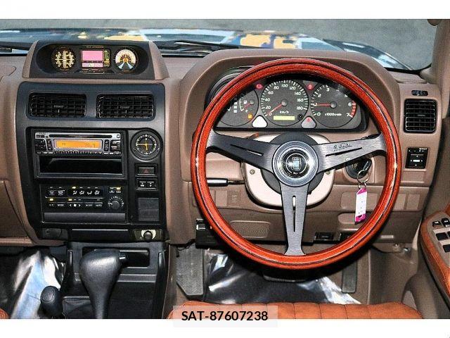 Toyota LAND CRUISER PRADO 2002-01 8871289-11