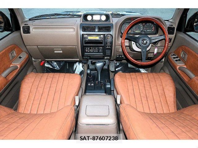Toyota LAND CRUISER PRADO 2002-01 8871289-1