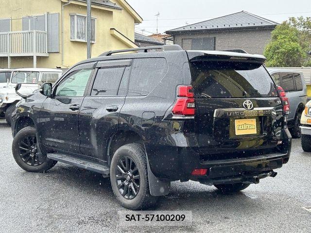 Toyota LAND CRUISER PRADO 2022-02 8880368-2