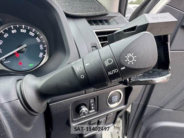 Toyota LAND CRUISER PRADO 2022-10 8880359-27