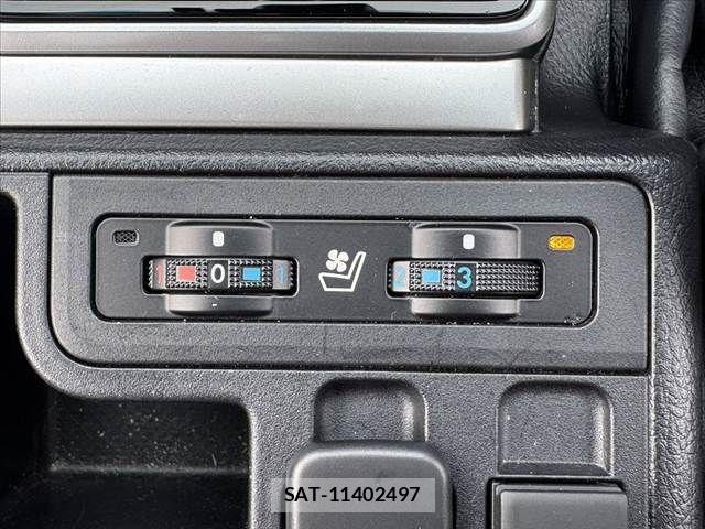Toyota LAND CRUISER PRADO 2022-10 8880359-6