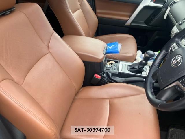 Toyota LAND CRUISER PRADO 2022-01 8880372-12