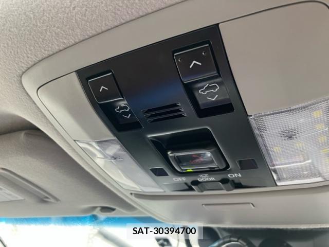 Toyota LAND CRUISER PRADO 2022-01 8880372-19