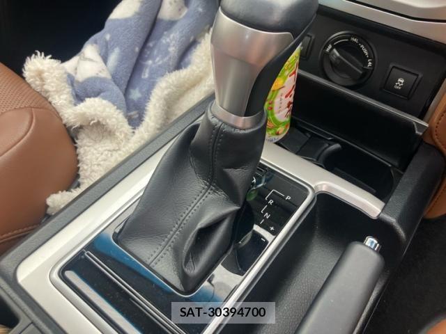 Toyota LAND CRUISER PRADO 2022-01 8880372-25