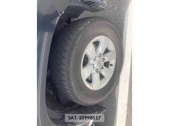 Toyota LAND CRUISER PRADO 2016-01 8880385-6