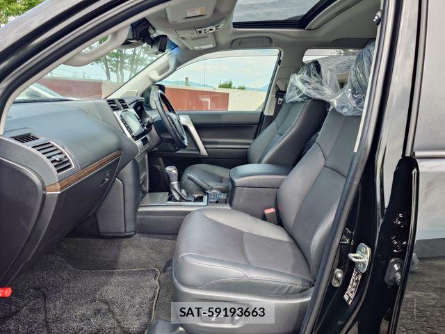 Toyota LAND CRUISER PRADO 2023-08 8880358-20