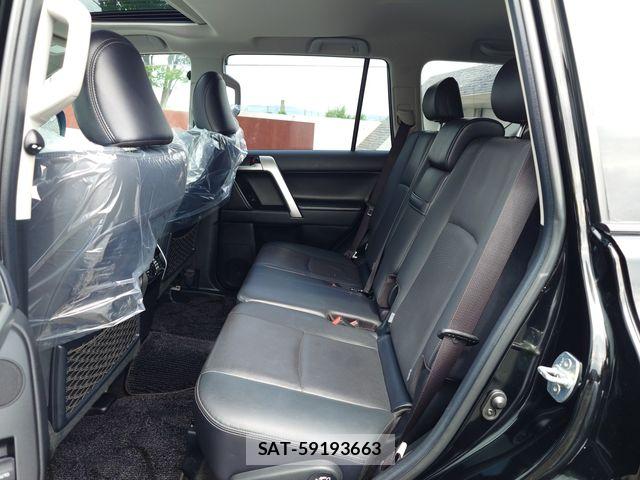 Toyota LAND CRUISER PRADO 2023-08 8880358-21