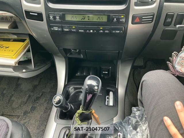 Toyota LAND CRUISER PRADO 2009-07 8880386-19