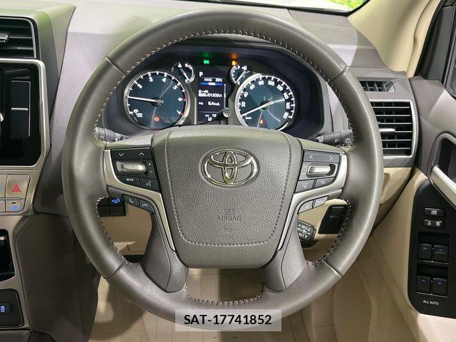 Toyota LAND CRUISER PRADO 2023-10 8880366-12