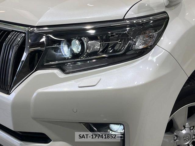 Toyota LAND CRUISER PRADO 2023-10 8880366-13