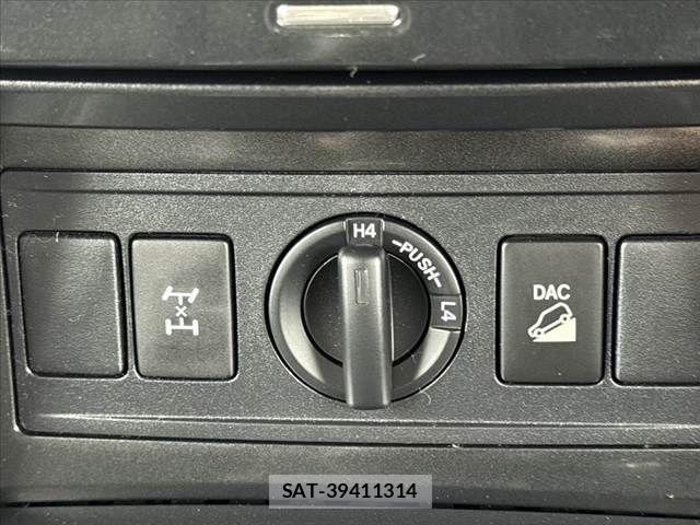 Toyota LAND CRUISER PRADO 2016-02 8880383-25