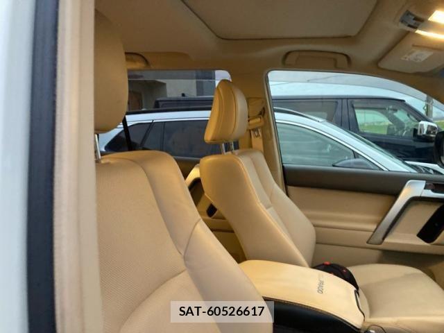 Toyota LAND CRUISER PRADO 2022-12 8880374-12