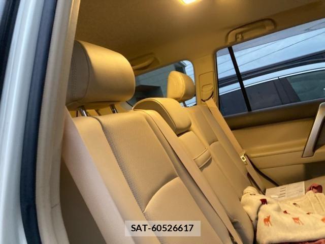 Toyota LAND CRUISER PRADO 2022-12 8880374-7