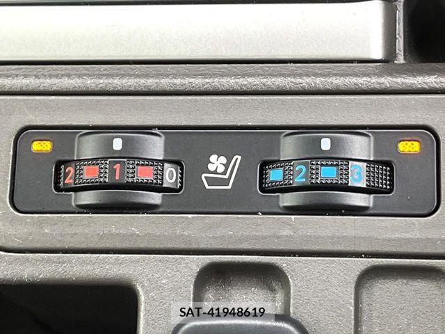 Toyota LAND CRUISER PRADO 2022-11 8880365-5