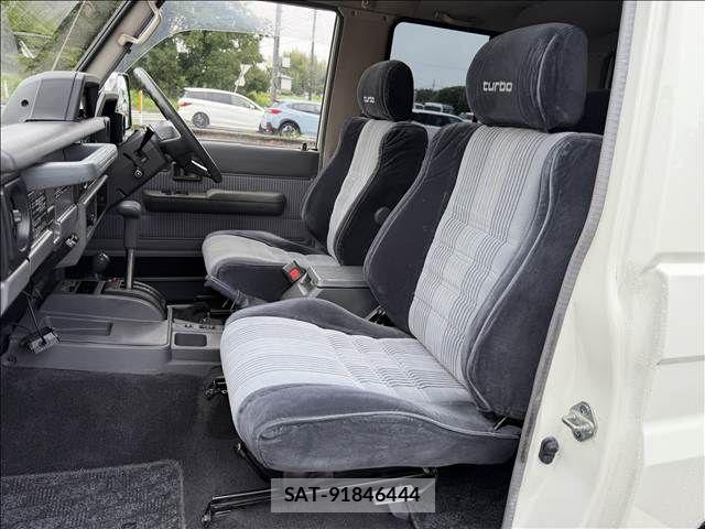 Toyota LAND CRUISER PRADO 1990-09 8880382-24