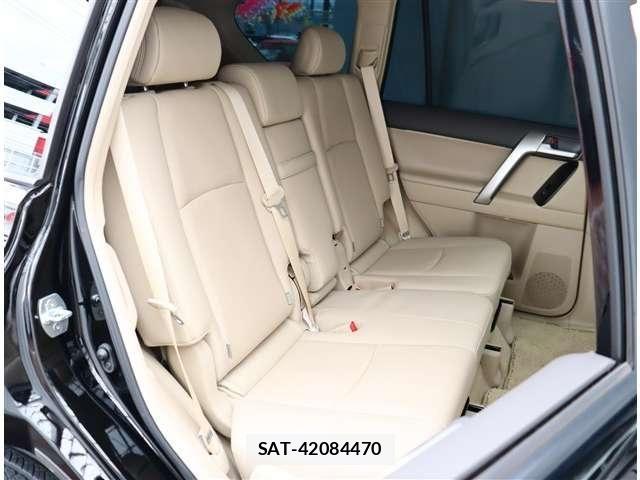 Toyota LAND CRUISER PRADO 2023-03 8880361-18