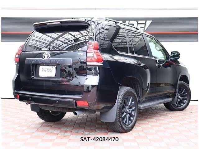 Toyota LAND CRUISER PRADO 2023-03 8880361-2
