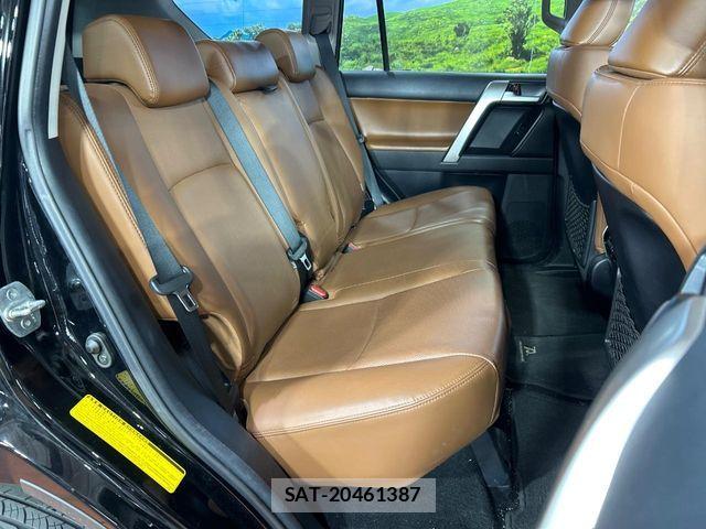 Toyota LAND CRUISER PRADO 2022-06 8883820-8