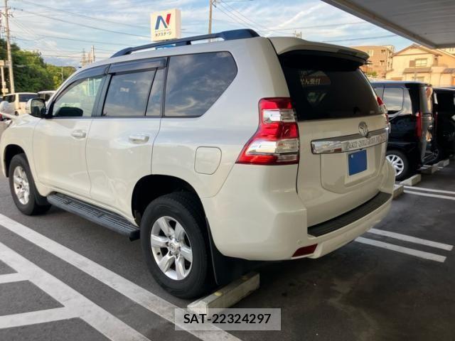 Toyota LAND CRUISER PRADO 2015-08 7220631-2