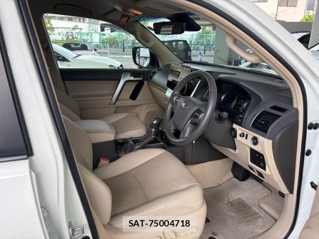 Toyota LAND CRUISER PRADO 2022-02 7220634-12