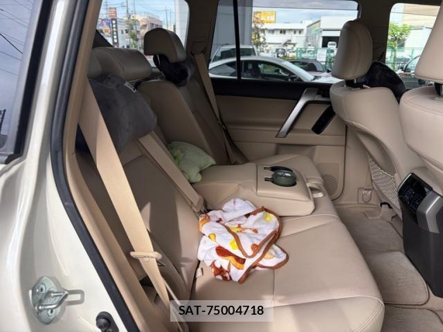 Toyota LAND CRUISER PRADO 2022-02 7220634-15