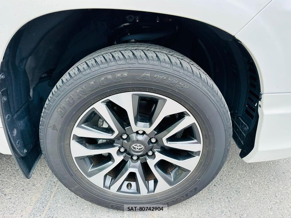 Toyota LAND CRUISER PRADO 2023 6558968-28