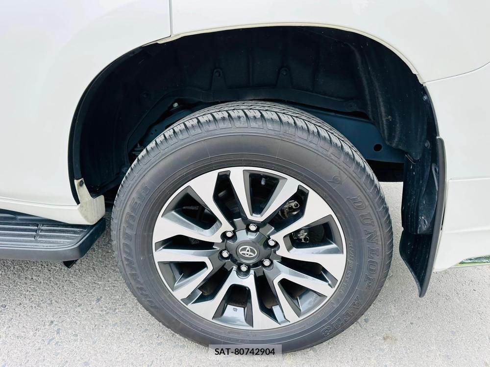 Toyota LAND CRUISER PRADO 2023 6558968-30