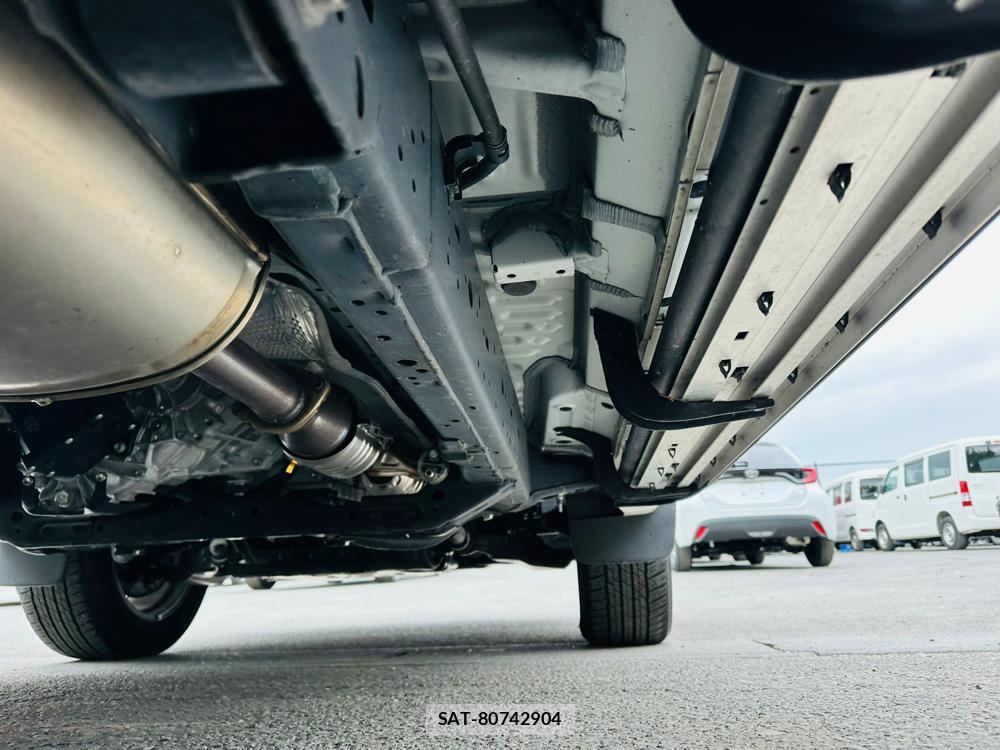 Toyota LAND CRUISER PRADO 2023 6558968-37