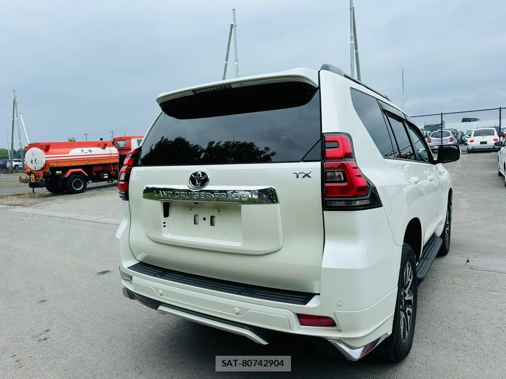 Toyota LAND CRUISER PRADO 2023 6558968-4